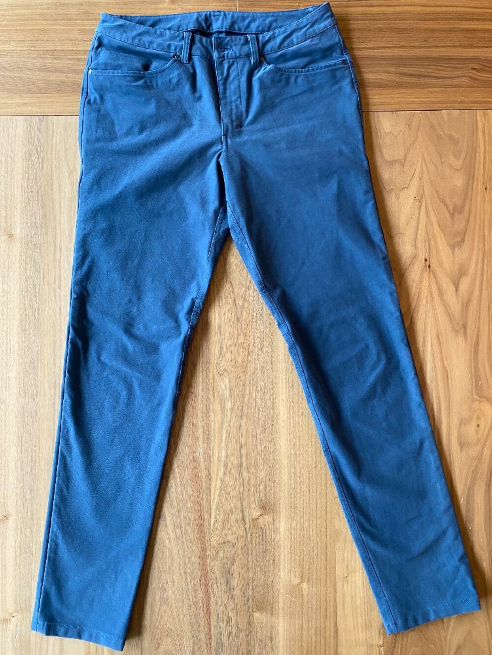 Lululemon Men Commission Slim Pant Utilitech 32" waist and 34" inseam Steel Blue